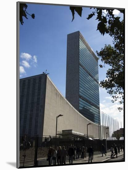 United Nations Headquarters Building, Manhattan, New York City, New York, USA-Amanda Hall-Mounted Photographic Print