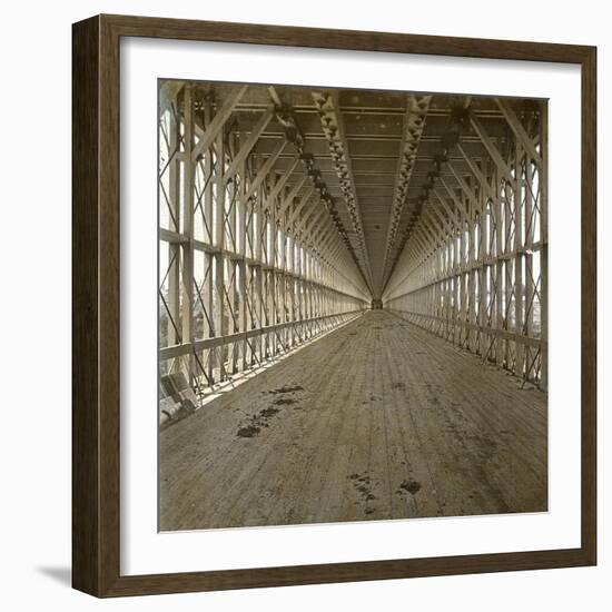 United States, Inside of the Suspension Bridge over the Niagara River-Leon, Levy et Fils-Framed Photographic Print