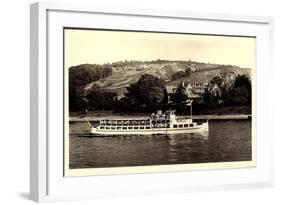 Unkel Rhein, Rheinhotel Länderhaus, Dampfer, Felder-null-Framed Giclee Print