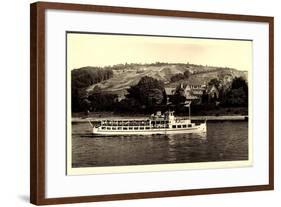 Unkel Rhein, Rheinhotel Länderhaus, Dampfer, Felder-null-Framed Giclee Print