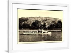 Unkel Rhein, Rheinhotel Länderhaus Mit Dampfer Bonn-null-Framed Giclee Print
