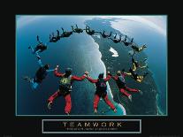 Teamwork - Skydivers-Unknown Unknown-Photo