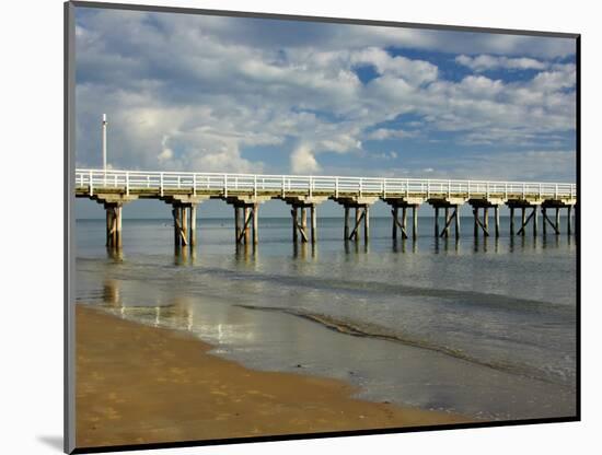 Urangan Pier, Hervey Bay, Fraser Coast, Queensland, Australia-David Wall-Mounted Photographic Print