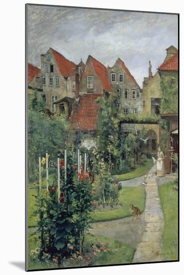 Urban Garden in Luebeck (Johannisstrasse 64), 1891-Hermann Linde-Mounted Giclee Print