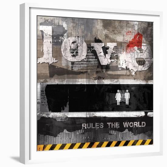 Urban Love-Sven Pfrommer-Framed Giclee Print