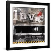 Urban Love-Sven Pfrommer-Framed Giclee Print