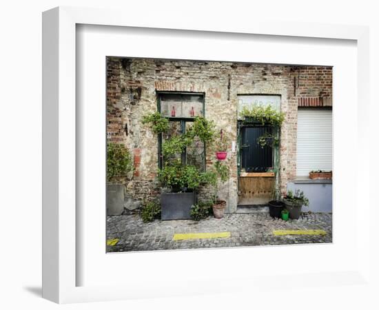 Urban Oasis-Valda Bailey-Framed Photographic Print