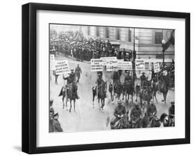 Us 1st Army in the Victory Parade, New York, USA, 10 September 1919-null-Framed Giclee Print