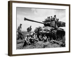 US Marines Relaxing on the Battlefield after Cease-Fire-null-Framed Photographic Print