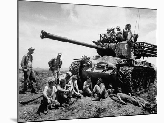 US Marines Relaxing on the Battlefield after Cease-Fire-null-Mounted Photographic Print