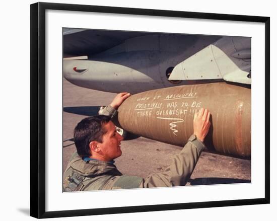 US Operation Desert Storm F-16 Fighter Crewman Adding 5th Exclamation Point to Chalk-Drawn Message-Dennis Brack-Framed Premium Photographic Print