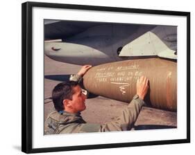 US Operation Desert Storm F-16 Fighter Crewman Adding 5th Exclamation Point to Chalk-Drawn Message-Dennis Brack-Framed Premium Photographic Print