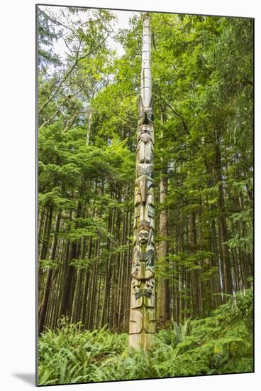 USA, Alaska, Prince of Wales Island, Kasaan. Totem pole and forest.-Jaynes Gallery-Mounted Premium Photographic Print