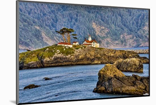 USA, California, Crescent City, Battery Light House-Joe Restuccia III-Mounted Photographic Print