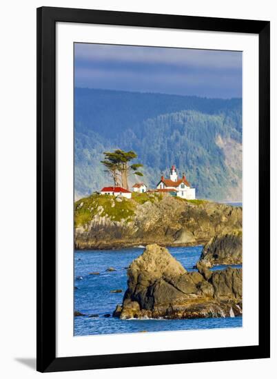 USA, California, Crescent City. Lighthouse and harbor-Hollice Looney-Framed Premium Photographic Print