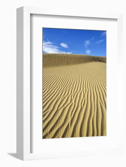 USA, California, Death Valley, Ripples in the sand, Mesquite Flat Sand Dunes.-Kevin Oke-Framed Photographic Print