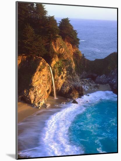 USA, California, Julia Pfeiffer Burns Sp. Waterfall Along the Coast-Jaynes Gallery-Mounted Photographic Print