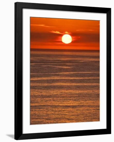 USA, California, La Jolla, Fiery sun drops into the Pacific Ocean-Ann Collins-Framed Photographic Print