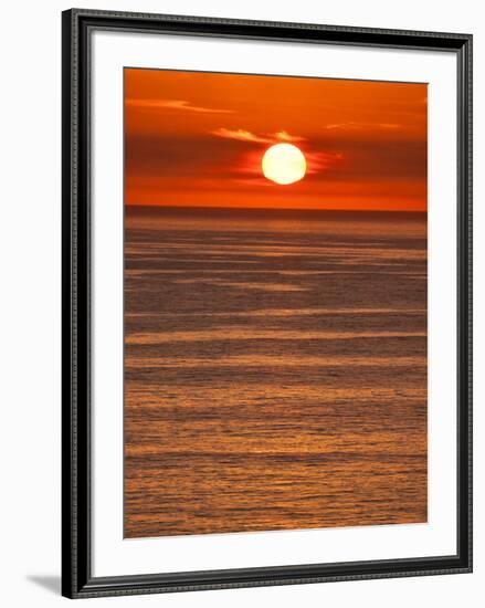 USA, California, La Jolla, Fiery sun drops into the Pacific Ocean-Ann Collins-Framed Photographic Print