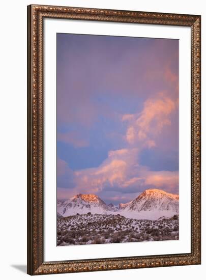 USA, California, Sierra Nevada Range. Sunrise on mountains.-Jaynes Gallery-Framed Premium Photographic Print