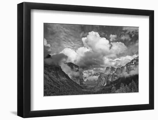 USA, California, Yosemite, Bridalveil Falls-John Ford-Framed Photographic Print