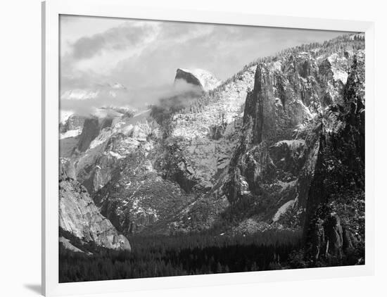 USA, California, Yosemite National Park-Zandria Muench Beraldo-Framed Photographic Print