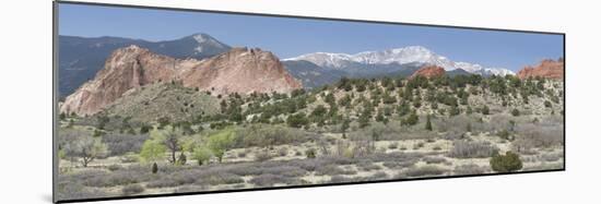 Usa, Colorado, Rockies, Rocky Mountains, Colorado Springs-Christian Heeb-Mounted Photographic Print