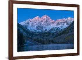 Usa, Colorado, Rocky Mountains, Aspen, Maroon Bells at Dawn-Christian Heeb-Framed Photographic Print