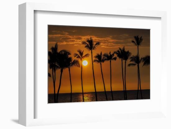 USA, Hawaii, Big Island. Sun setting on Anaehoomalu Bay.-Julie Eggers-Framed Photographic Print