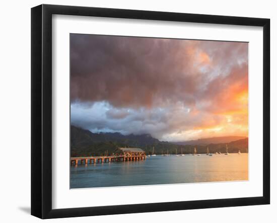 USA, Hawaii, Kauai, Hanalei Bay and Pier-Michele Falzone-Framed Premium Photographic Print