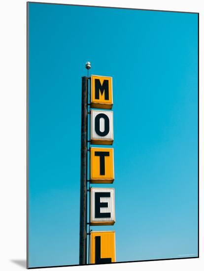 USA, Illinois, Route 66, Broadwell, Old Motel Sign-Alan Copson-Mounted Photographic Print