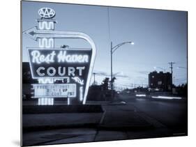 USA, Missouri, Route 66, Springfield, Rest Haven Court Motel-Alan Copson-Mounted Photographic Print