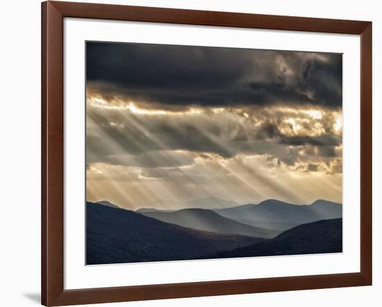 USA, New Hampshire, White Mountains, Sunbeams light the valley-Ann Collins-Framed Photographic Print