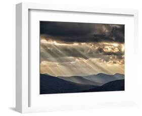 USA, New Hampshire, White Mountains, Sunbeams light the valley-Ann Collins-Framed Photographic Print