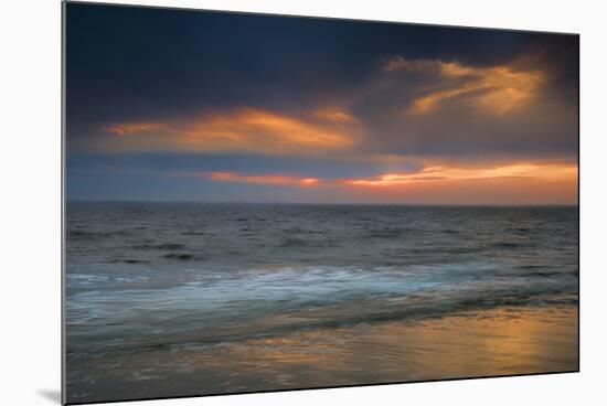 USA, New Jersey, Cape May National Seashore. Overcast sunrise on shore.-Jaynes Gallery-Mounted Photographic Print