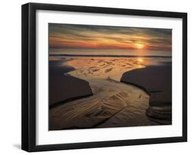 USA, New Jersey, Cape May National Seashore. Sunset on ocean shore.-Jaynes Gallery-Framed Photographic Print