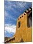 USA, New Mexico, Santa Fe, New Mexico Museum of Art, Traditional Adobe Construction-Alan Copson-Mounted Photographic Print