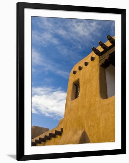 USA, New Mexico, Santa Fe, New Mexico Museum of Art, Traditional Adobe Construction-Alan Copson-Framed Photographic Print