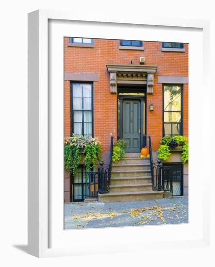 USA, New York, Brooklyn, Brooklyn Heights, Halloween Pumpkins-Alan Copson-Framed Photographic Print