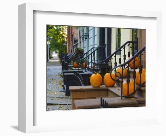 USA, New York, Brooklyn, Brooklyn Heights, Halloween Pumpkins-Alan Copson-Framed Photographic Print