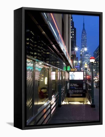 USA, New York City, Diner in Midtown Manhattan-Gavin Hellier-Framed Stretched Canvas