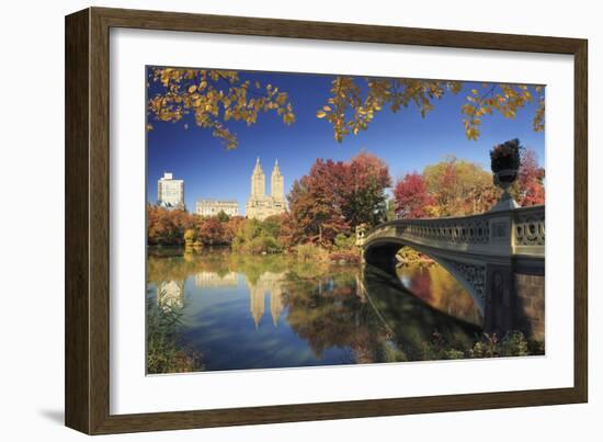 Usa, New York City, Manhattan, Central Park, Bow Bridge-Michele Falzone-Framed Photographic Print