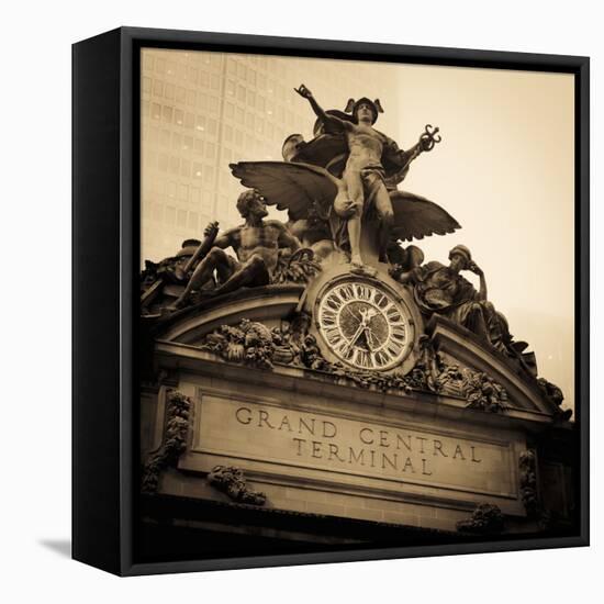 USA, New York City, Manhattan, Midtown, Grand Central Station-Alan Copson-Framed Stretched Canvas