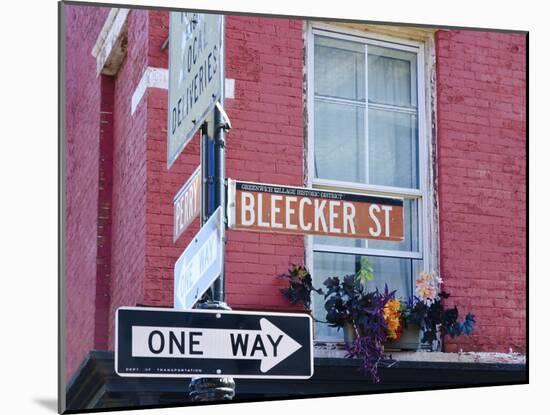 USA, New York, Manhattan, Lower Manhattan, Greenwich Village, Bleecker Street-Alan Copson-Mounted Photographic Print