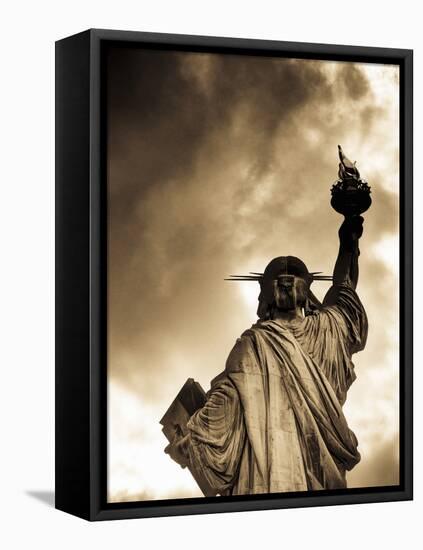 USA, New York, Statue of Liberty-Alan Copson-Framed Stretched Canvas