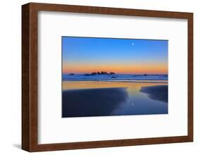 USA, Oregon, Bandon. Beach moonset at sunrise.-Jaynes Gallery-Framed Photographic Print
