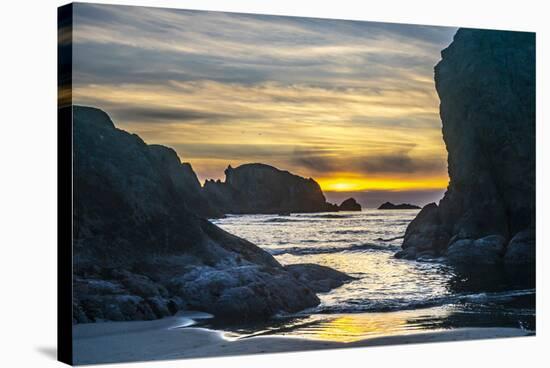 USA, Oregon, Bandon Beach. Pacific Ocean sea stacks at sunset.-Jaynes Gallery-Stretched Canvas