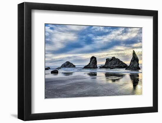 USA, Oregon, Bandon, Beach-Joe Restuccia III-Framed Photographic Print