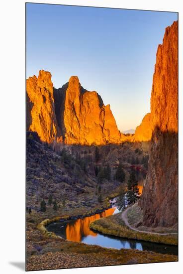USA, Oregon, Bend. Smith Rock State Park, rock and reflections-Hollice Looney-Mounted Premium Photographic Print