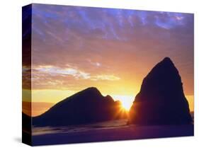USA, Oregon, Sunset over Gold Beach on the Oregon Coast-Jaynes Gallery-Stretched Canvas